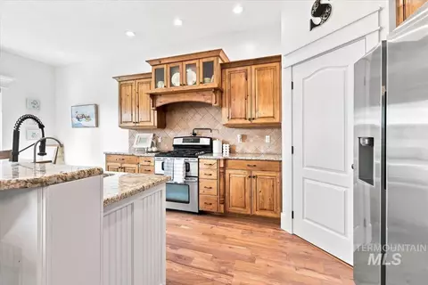 Kitchen - 4465 W Escalante Dr, Eagle, ID 83616 photo 1 of 3