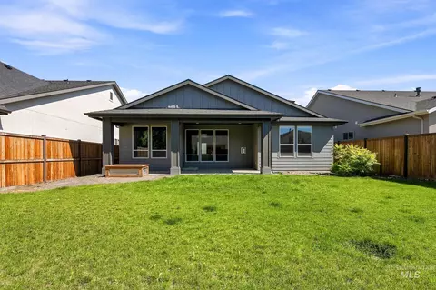 Exterior - 549 S Steephead Ln, Eagle, ID 83616 photo 7 of 8