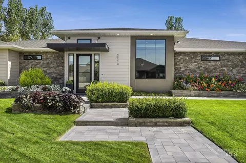 Exterior - 2214 Settlers Ridge Trl, Twin Falls, ID 83301 photo 2 of 11