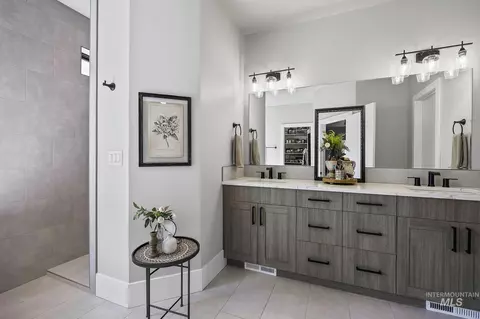 Bath - 2214 Settlers Ridge Trl, Twin Falls, ID 83301 photo 1 of 5