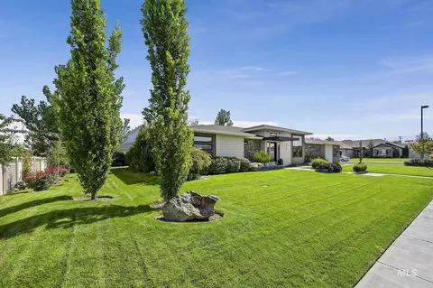 Exterior - 2214 Settlers Ridge Trl, Twin Falls, ID 83301 photo 10 of 11