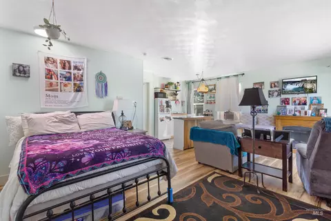 Bedroom - 1403 8th Ave E, Twin Falls, ID 83301 photo 7 of 9