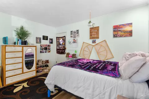 Bedroom - 1403 8th Ave E, Twin Falls, ID 83301 photo 6 of 9