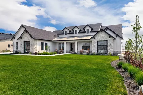 14508 N Goldfinch Ave, Boise, ID 83714