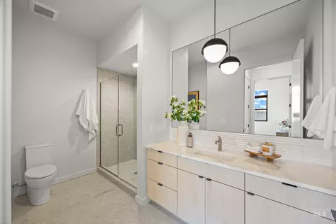 Bath - 4430 E Haystack St #304, Boise, ID 83716 photo 1 of 2