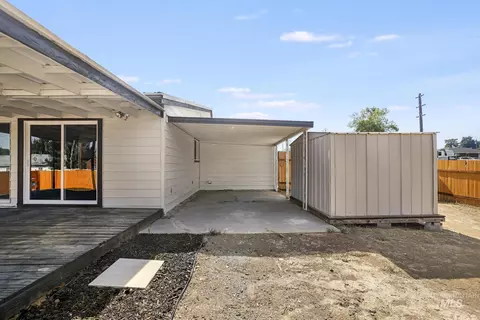 Exterior - 220 Main St, Buhl, ID 83316 photo 4 of 8