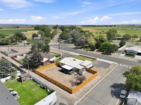 View/Area - 220 Main St, Buhl, ID 83316 photo 1 of 6