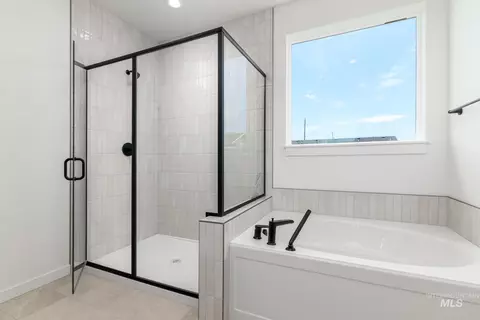 Bath - 2111 N Honalee Ave, Eagle, ID 83616 photo 2 of 2