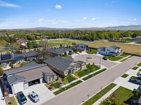 View/Area - 3940 W Monticello St, Eagle, ID 83616 photo 3 of 7