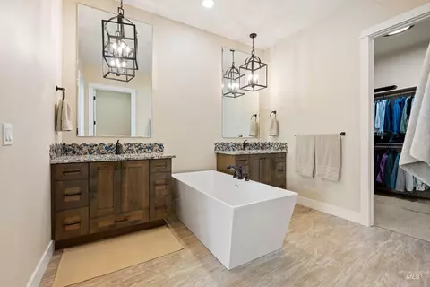 Bath - 3940 W Monticello St, Eagle, ID 83616 photo 2 of 3