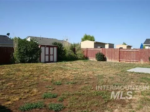 Exterior - 3816 Bennington St, Caldwell, ID 83607 photo 4 of 4