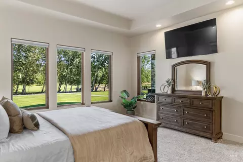 Bedroom - 573 S Brentbrook Ln, Eagle, ID 83616 photo 2 of 4