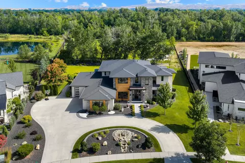 View/Area - 573 S Brentbrook Ln, Eagle, ID 83616 photo 1 of 4