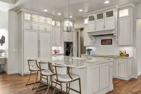 Kitchen - 573 S Brentbrook Ln, Eagle, ID 83616 photo 1 of 3