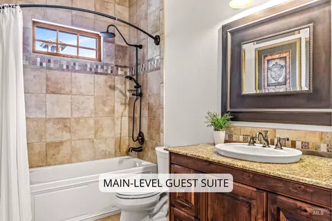 Bath - 1020 W Shearwater Ln, Eagle, ID 83616 photo 5 of 5