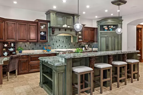 Kitchen - 1020 W Shearwater Ln, Eagle, ID 83616 photo 2 of 4