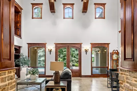 Entry Way - 1020 W Shearwater Ln, Eagle, ID 83616 photo 1 of 6