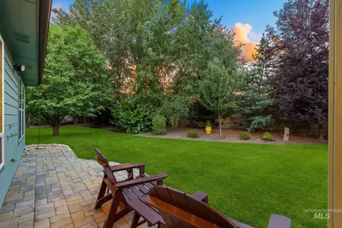 Exterior - 274 E Schmeizer Ln, Boise, ID 83706 photo 11 of 13