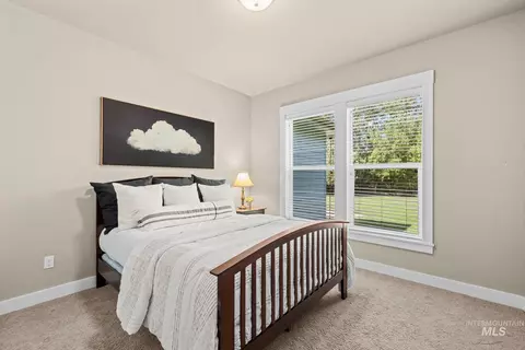 Bedroom - 274 E Schmeizer Ln, Boise, ID 83706 photo 3 of 5