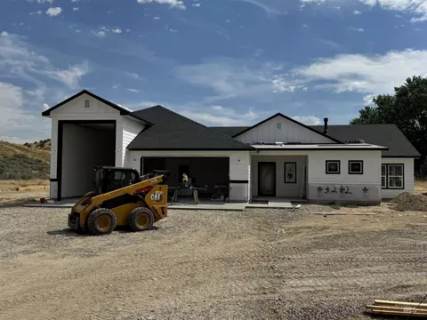 3212 Flight Deck Dr, New Plymouth, ID 83655