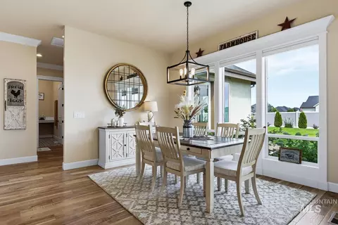 Dining - 367 Bard, Middleton, ID 83644 photo 1 of 3