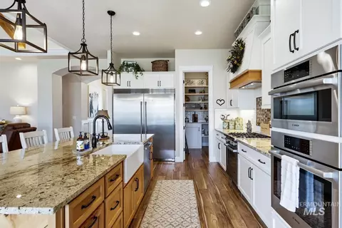 Kitchen - 367 Bard, Middleton, ID 83644 photo 4 of 6
