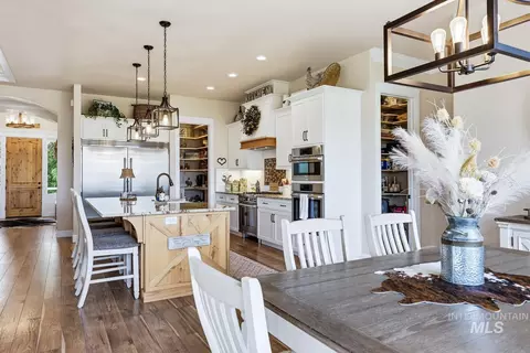 Dining - 367 Bard, Middleton, ID 83644 photo 3 of 3