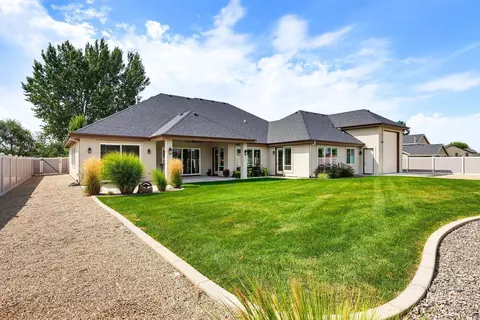 Exterior - 367 Bard, Middleton, ID 83644 photo 7 of 11