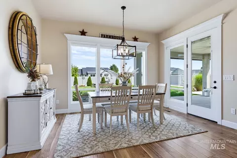 Dining - 367 Bard, Middleton, ID 83644 photo 2 of 3