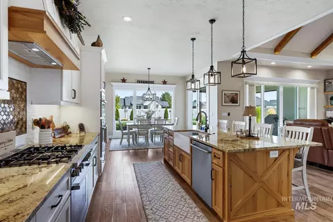 Kitchen - 367 Bard, Middleton, ID 83644 photo 5 of 6