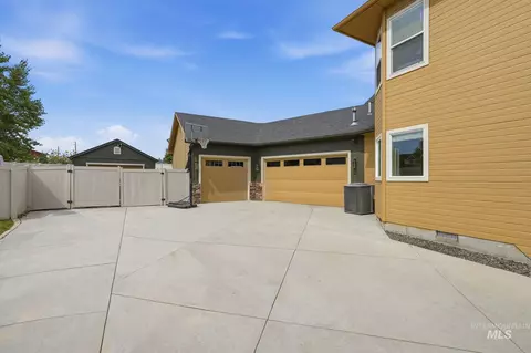 Exterior - 15585 Toscano Pl, Caldwell, ID 83607 photo 3 of 9