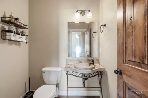 Bath - 15585 Toscano Pl, Caldwell, ID 83607 photo 3 of 5
