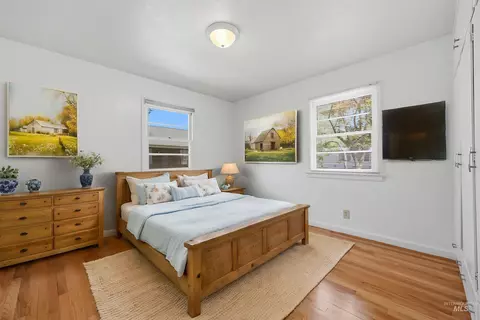 Bedroom - 824 S Robert St, Boise, ID 83705 photo 2 of 4