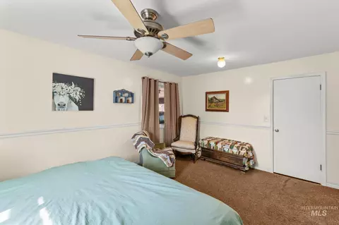 Bedroom - 129 12th Ave N, Buhl, ID 83316 photo 5 of 5