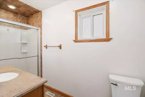 Bath - 19 E 100 S, Rupert, ID 83350 photo 1 of 6