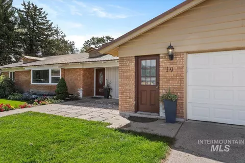 Exterior - 19 E 100 S, Rupert, ID 83350 photo 1 of 13