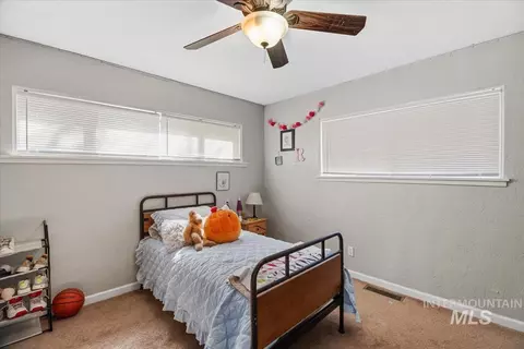 Bedroom - 19 E 100 S, Rupert, ID 83350 photo 4 of 6