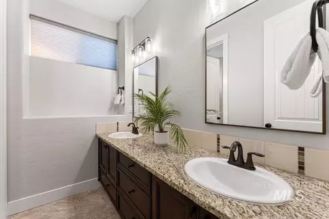 Bath - 2890 S Brookwater Ln, Eagle, ID 83616 photo 4 of 4