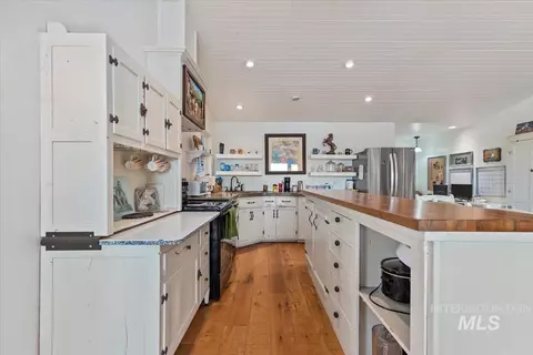 Kitchen - 8018 Stage Coach Rd, Melba, ID 83641 photo 6 of 6