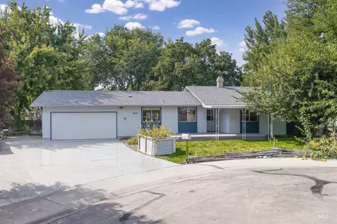 2031 NW 10th St, Meridian, ID 83646