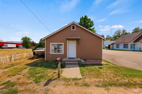 205 W 35th St, Garden City, ID 83714