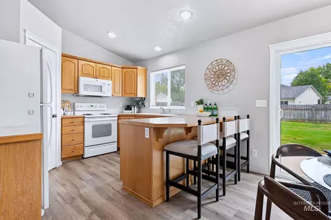 Kitchen - 6375 E Shellbrook, Nampa, ID 83687 photo 1 of 3