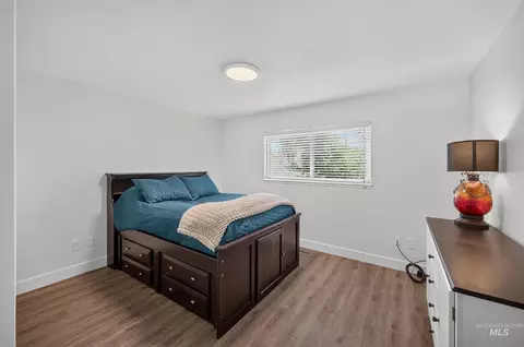 Bedroom - 935 Farrington Dr, Eagle, ID 83616 photo 3 of 6