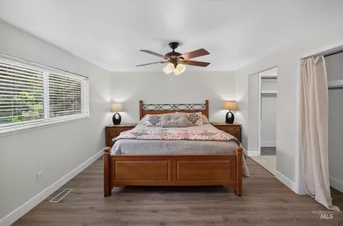 Bedroom - 935 Farrington Dr, Eagle, ID 83616 photo 1 of 6