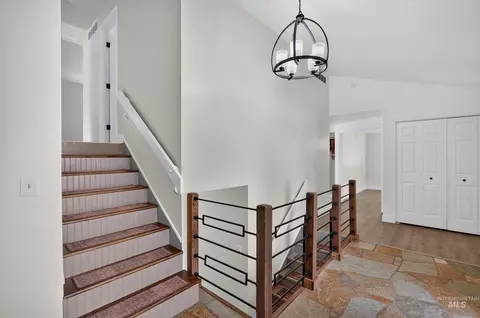 Entry Way - 935 Farrington Dr, Eagle, ID 83616 photo 2 of 2