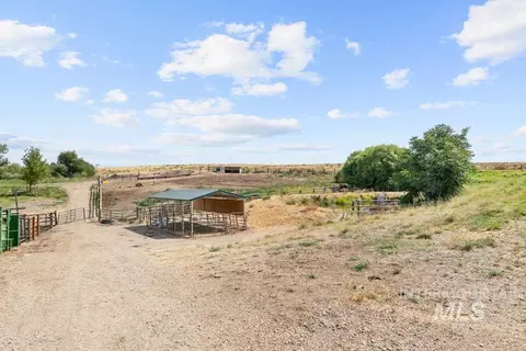 Exterior - 6500 SE 10th Ave, Caldwell, ID 83607 photo 11 of 12