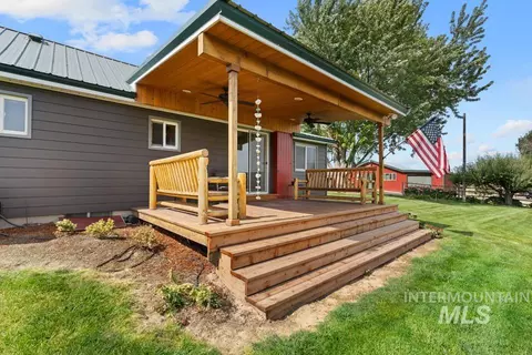 Exterior - 6500 SE 10th Ave, Caldwell, ID 83607 photo 6 of 12