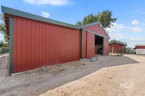 Exterior - 6500 SE 10th Ave, Caldwell, ID 83607 photo 9 of 12