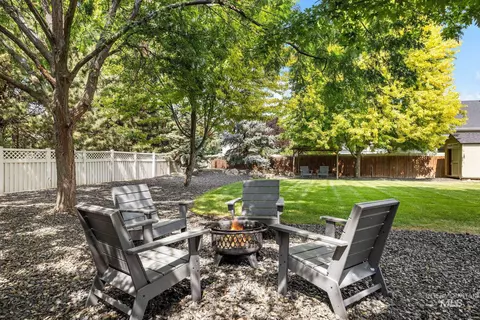 Exterior - 2818 E Shadowview, Eagle, ID 83616 photo 3 of 11