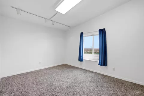 Bedroom - 15513 War Eagle Rd, Murphy, ID 83650 photo 4 of 8